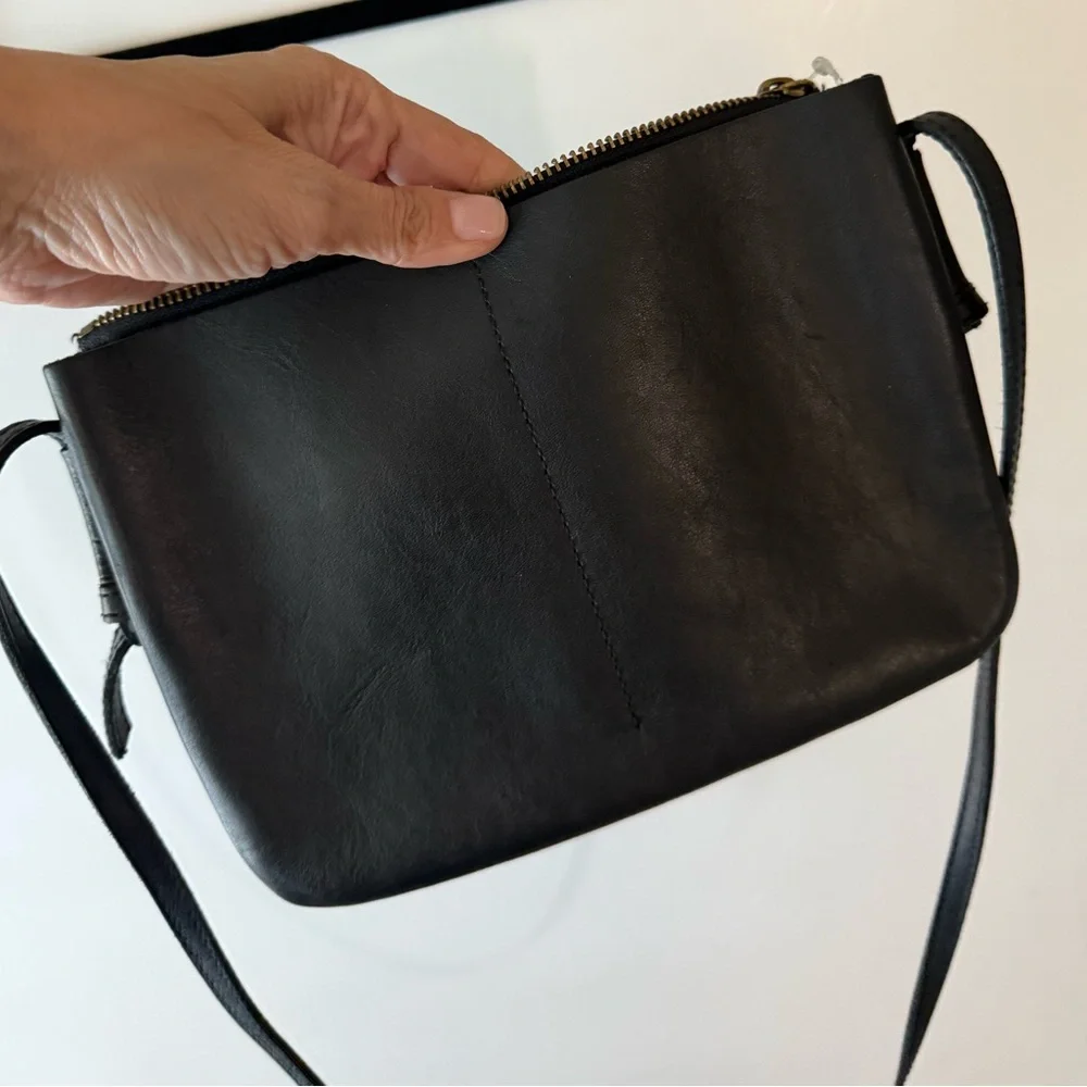 Madewell Knotted Crossbody Bag - Picture 3 of 10